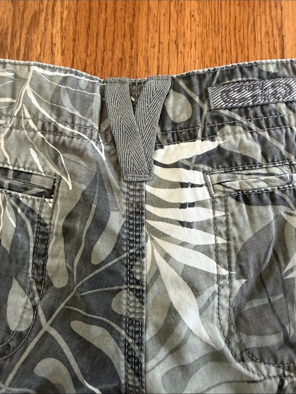 Leaf-Print Cargo Shorts in Olive and Gray - Casual Women's Shorts - Picture 9 of 11